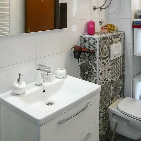 Im Haus Maginja Cdn021022 Eyb *