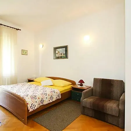 Im Haus Maginja Cdn021022 Eyb *