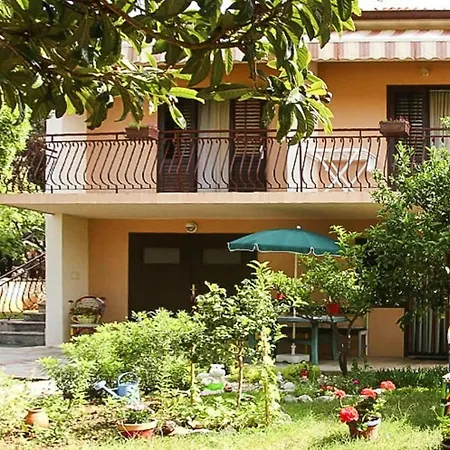 Im Haus Maginja Cdn021022 Eyb * Petrčane